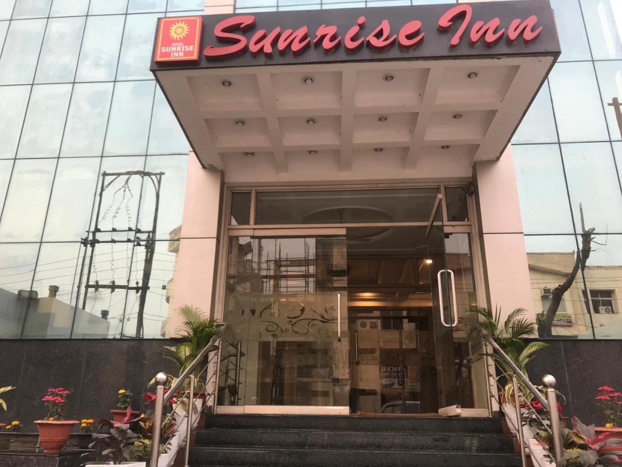 日出酒店 勒克瑙 外观 照片