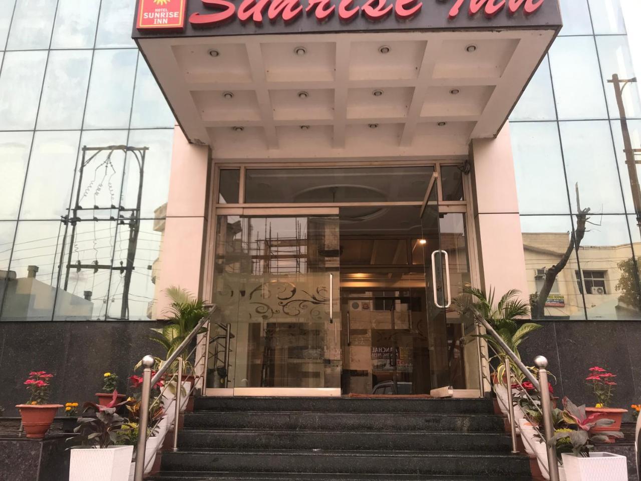 日出酒店 勒克瑙 外观 照片